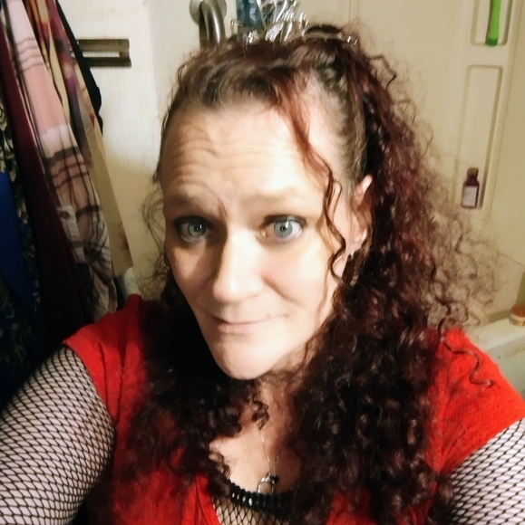 Meet your Posher, Michelle - Picture 2 of 8